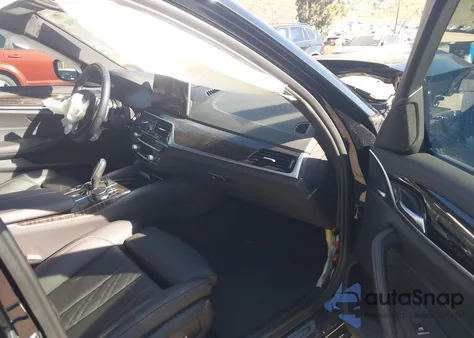 2022 BMW 530E z USA, uszkodzony, nr VIN WBA13AG09NCK93830